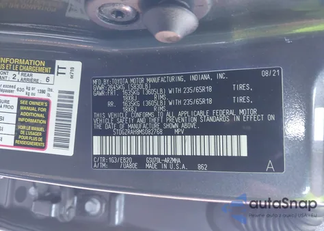 2021 Toyota Highlander Xle z USA, uszkodzony, nr VIN 5TDGZRAH8MS082768